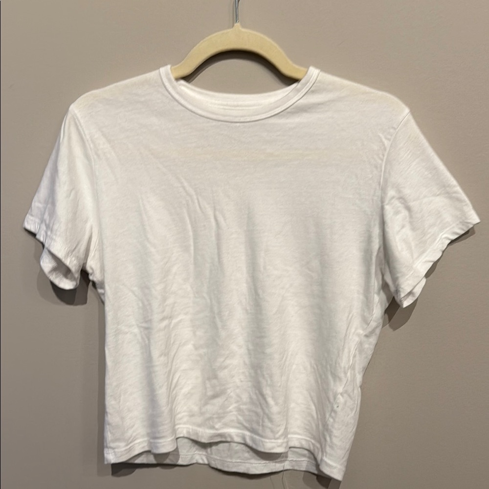 Abercrombie & Fitch White Short Sleeve Tee